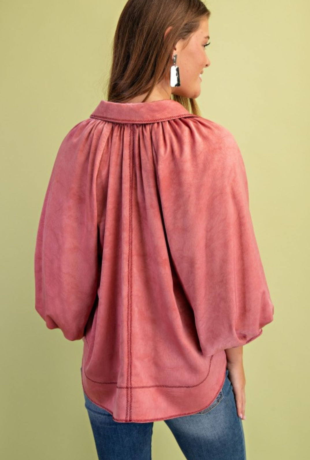 ROSE COLORED BUTTON TOP