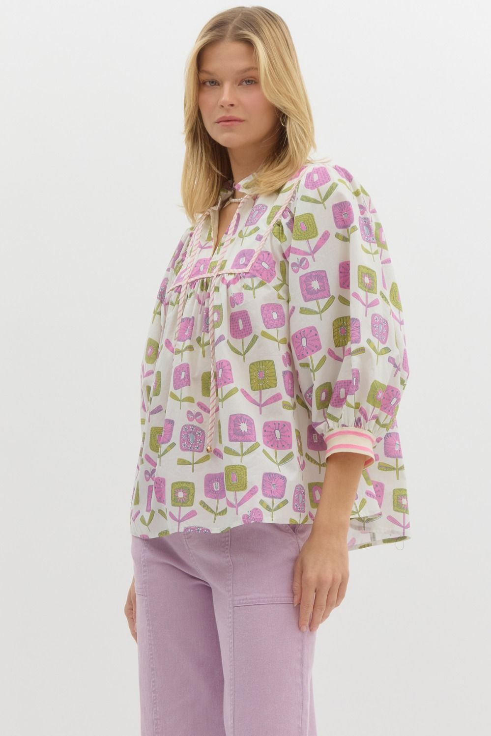 CREAM W PINK FLOWERS TOP