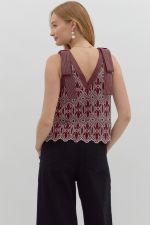 BURGUNDY EMBROIDERED TOP