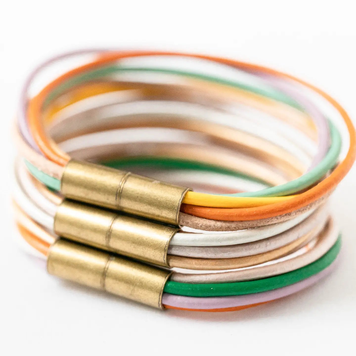 MAGNETIC COLORFUL LEATHER BRACELETS