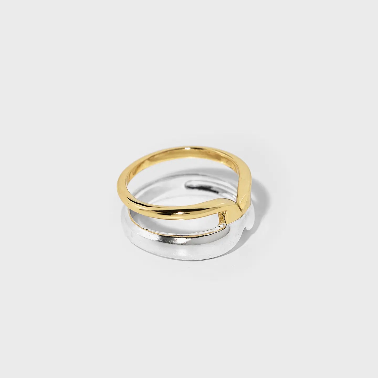 LUCITA RING