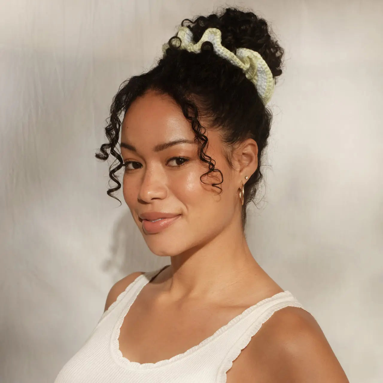 CROCHET SCRUNCHIE