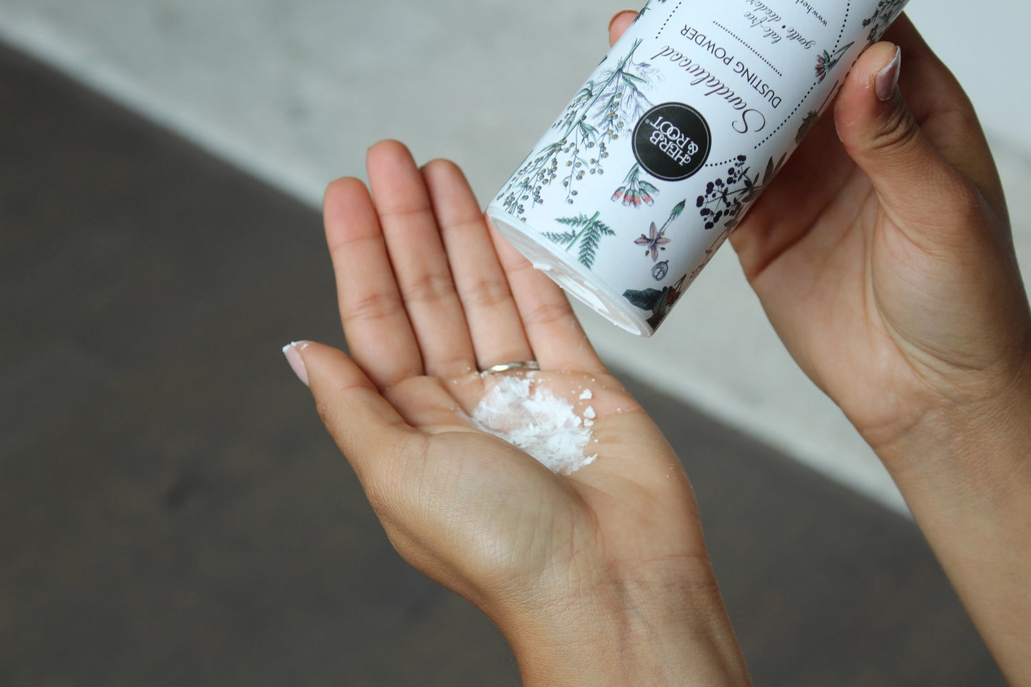 DUSTING POWDERS