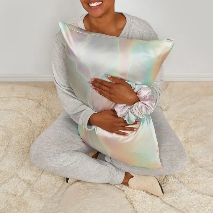 HOLIDAY SATIN PILLOWCASE & PILLOW SCRUNCHIE SET