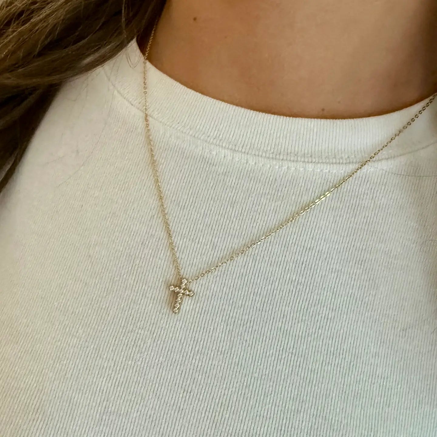 NON-TARNISH CZ CROSS NECKLACE