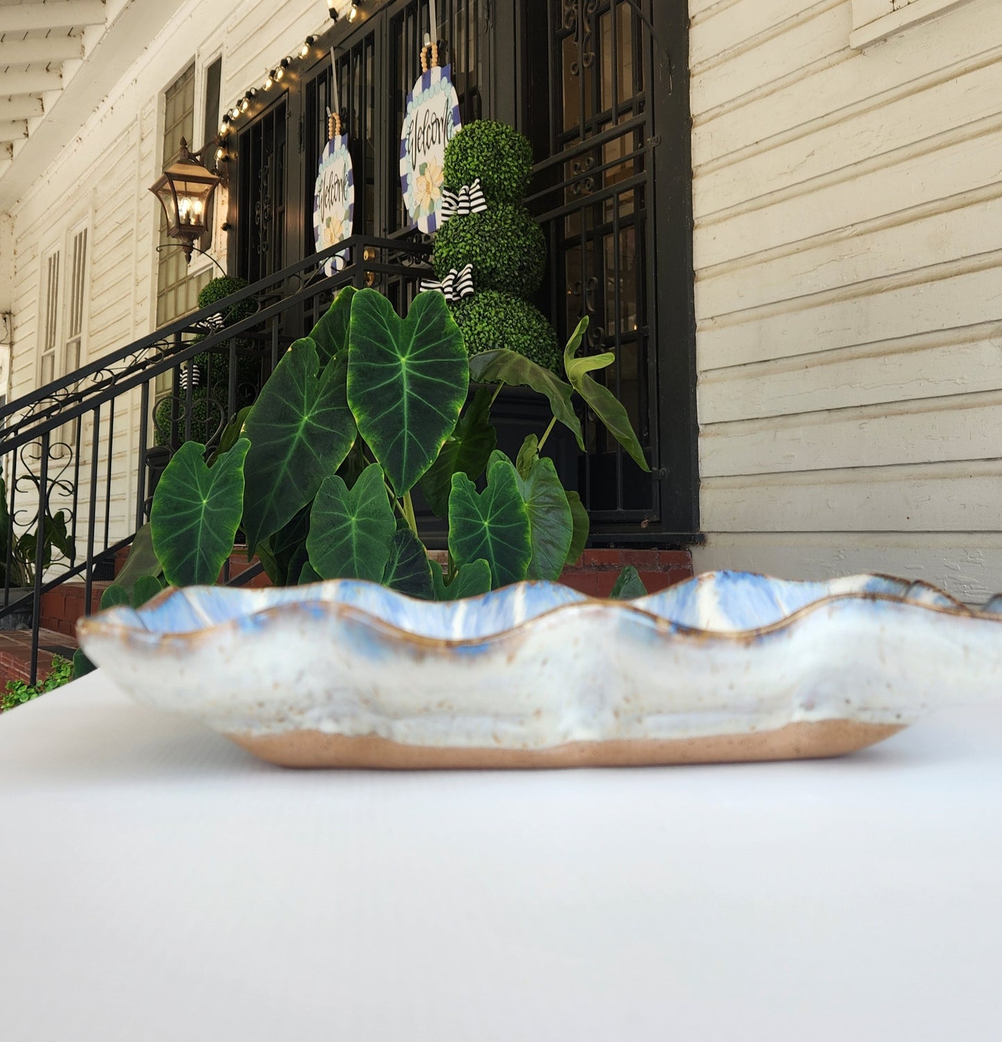RUFFLED RECTANGLE DISH