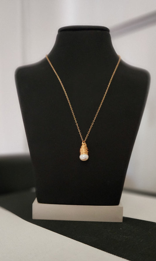 GOLD-FILLED WIRE WRAPPED  DROP PEARL NECKLACE