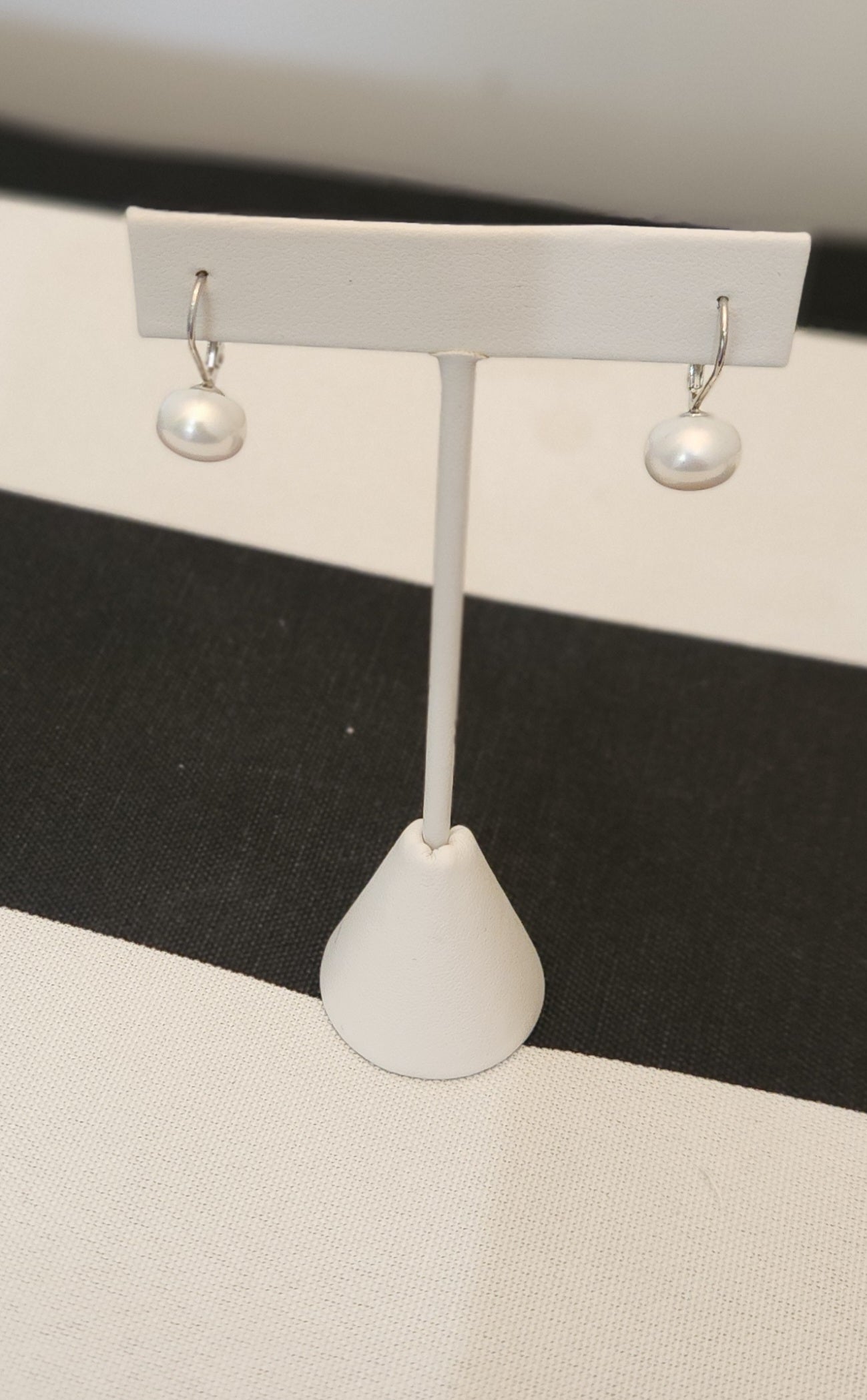 10MM PEARL DROP LEVER BACK EARRINGS