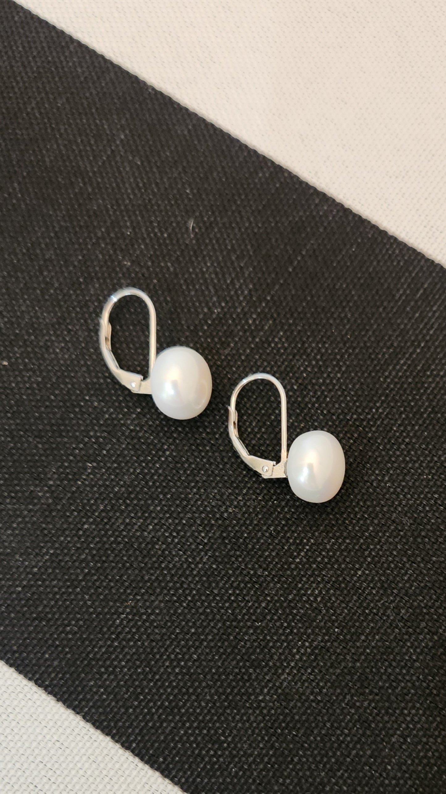10MM PEARL DROP LEVER BACK EARRINGS