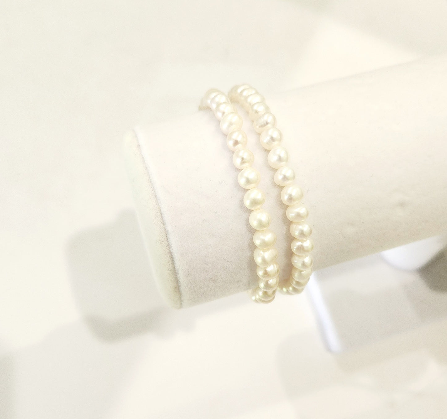 ELASTIC PEARL BRACELET