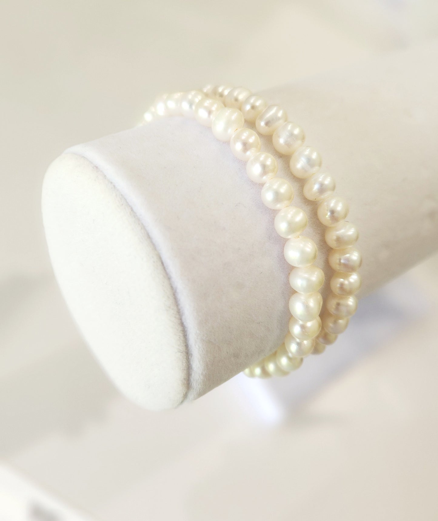 ELASTIC PEARL BRACELET