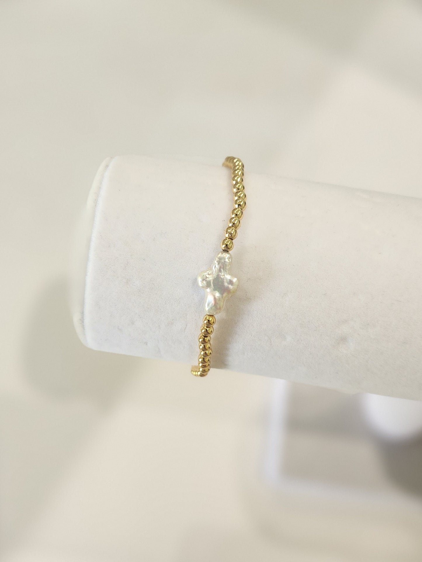 CROSS PEARL GOLD BEADED BRACELET