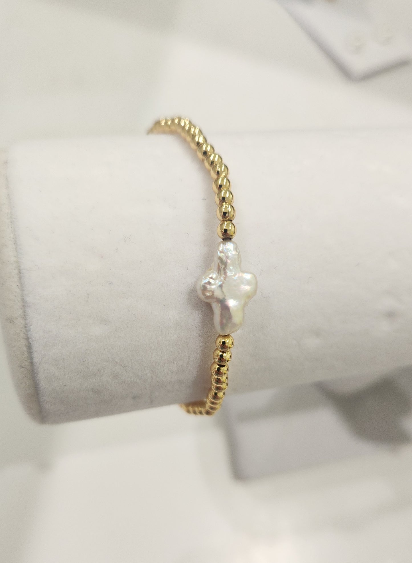 CROSS PEARL GOLD BEADED BRACELET
