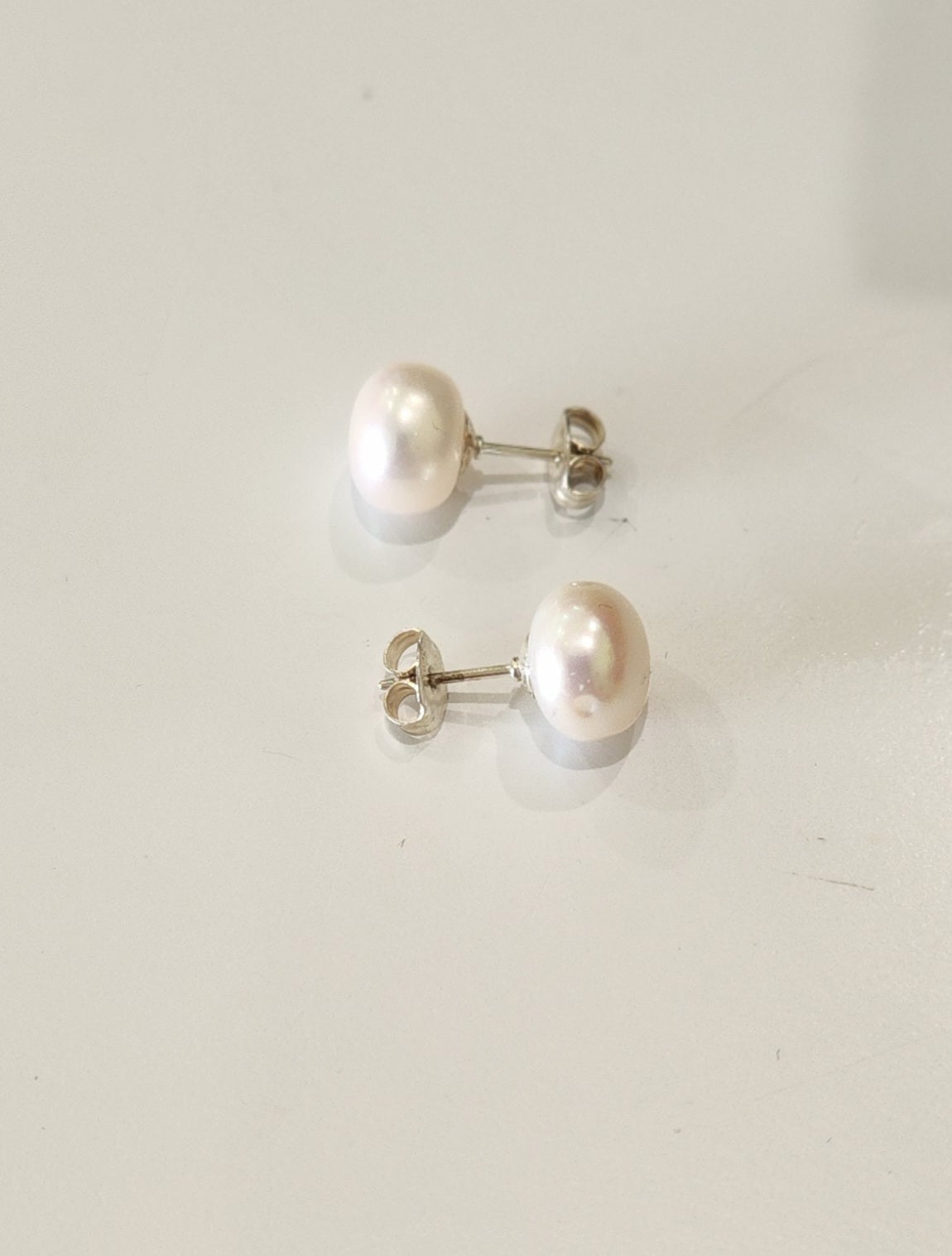 PEARL STUD EARRINGS