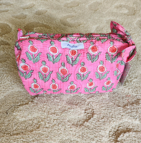 JANIE TOILETRY BAG