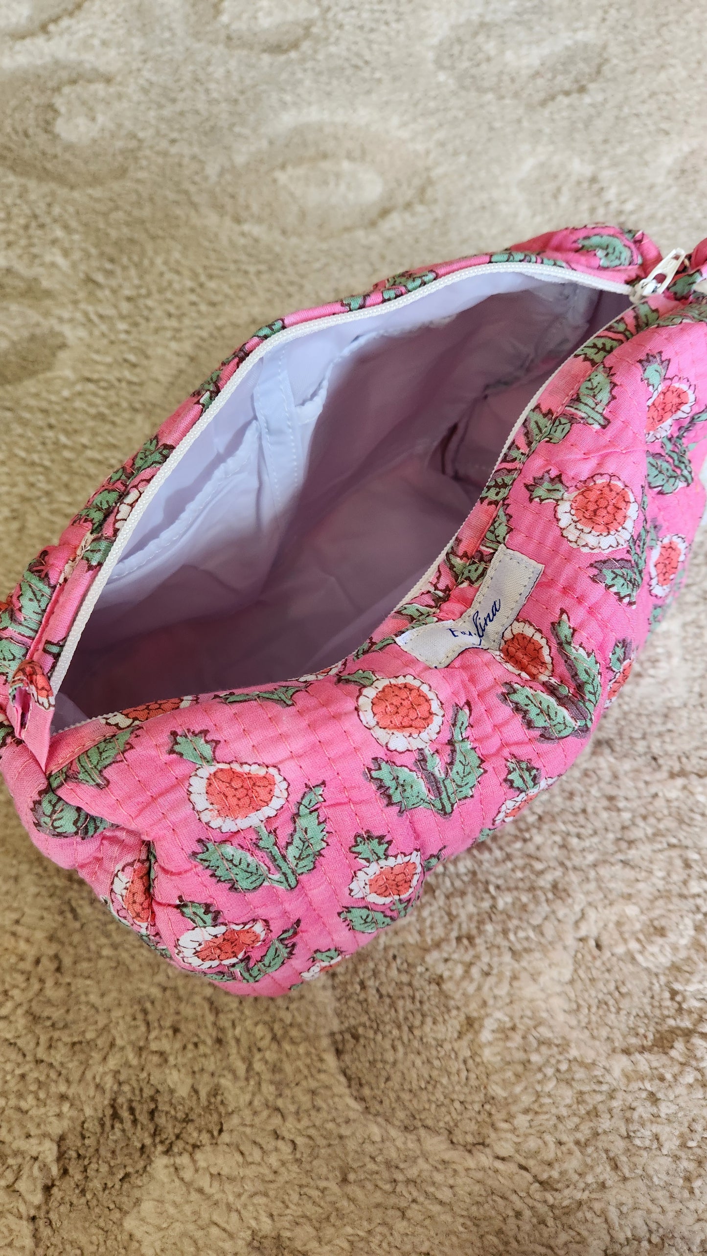 JANIE TOILETRY BAG