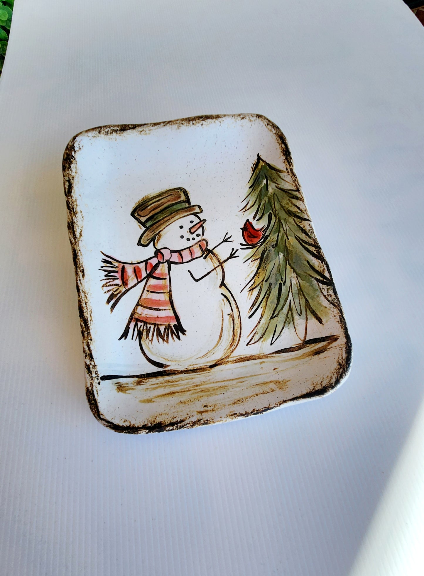 SNOWMAN MEETS CARDINAL PLATE