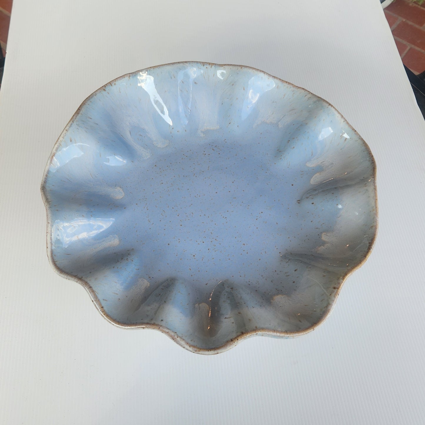 FREEFORM CAKE STAND
