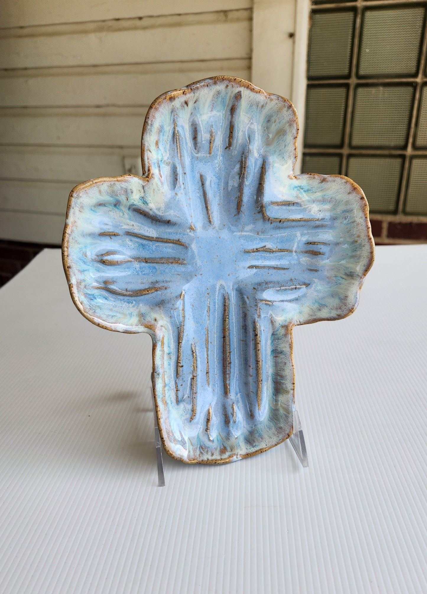 GROOVED GIFTING CROSS - WISTERIA