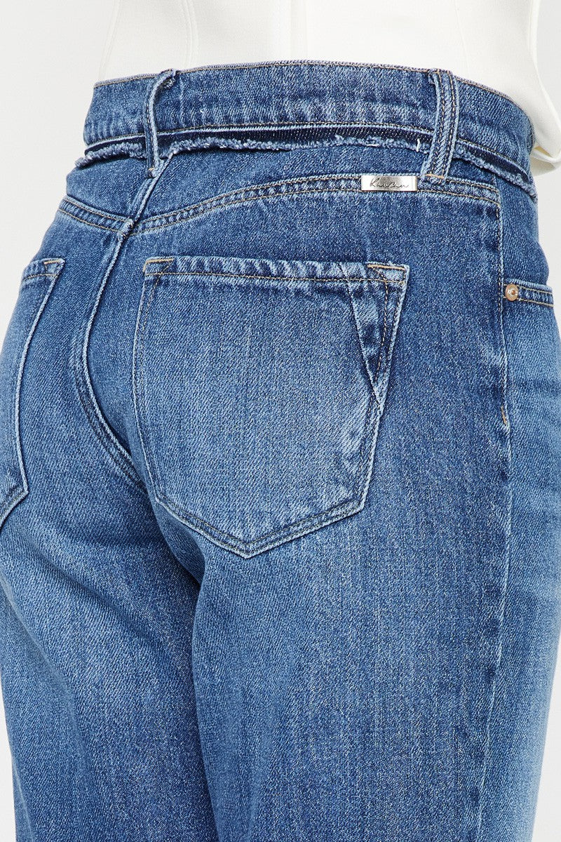 HIGH RISE SLIM STRAIGHT - MEDIUM