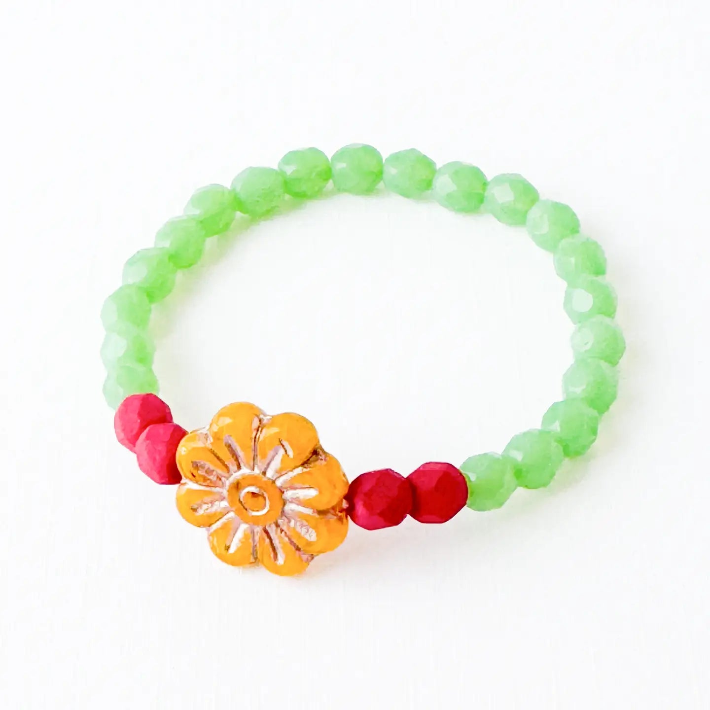 BEADED BRACELET WITH FLOWER