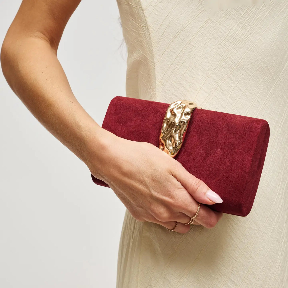 BABE CLUTCH