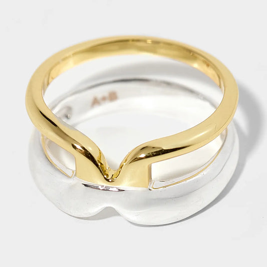 LUCITA RING