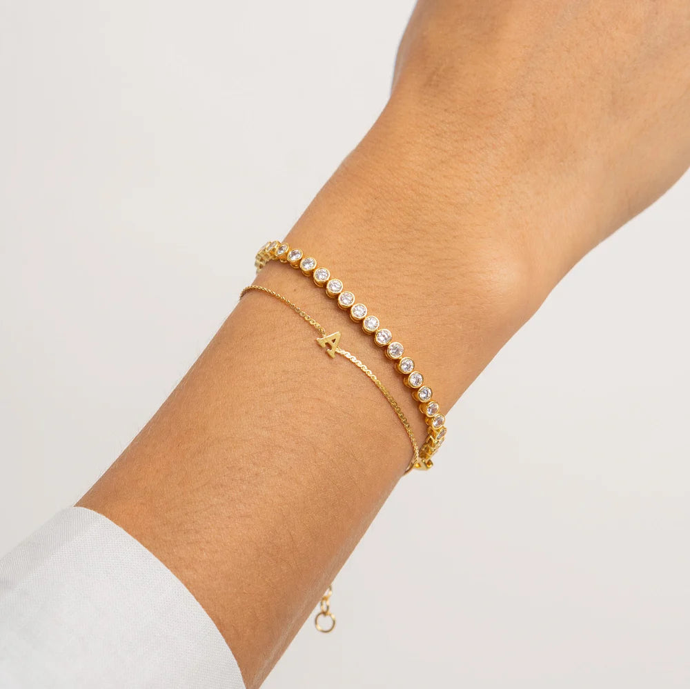 DAINTY LOVE INITIAL BRACELET