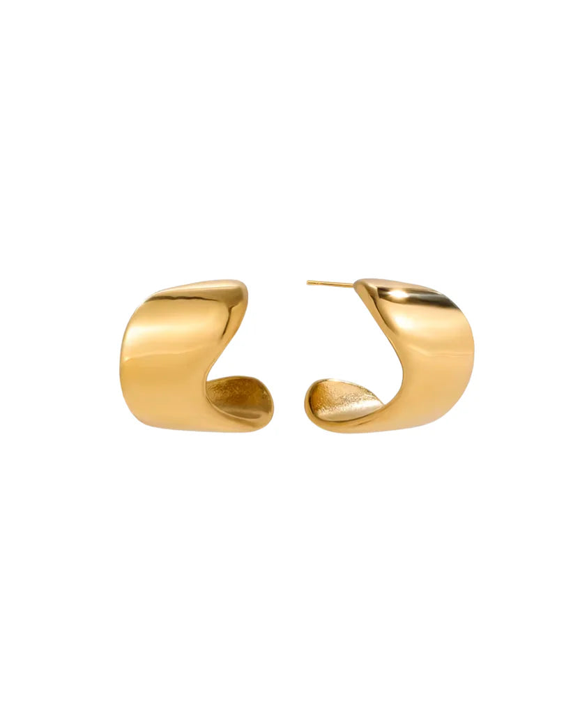 MAGGIE WAVE STUD EARRINGS