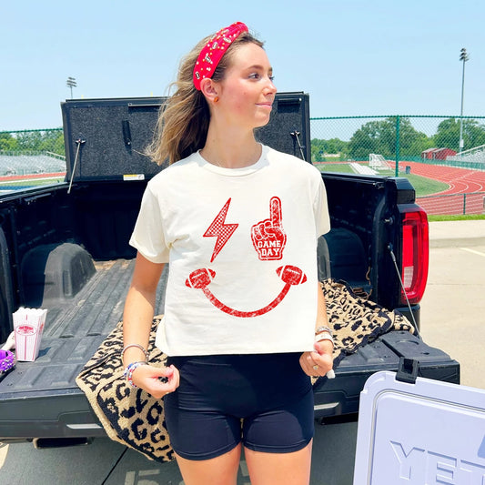 GAME DAY RED SMILEY CROP TEE