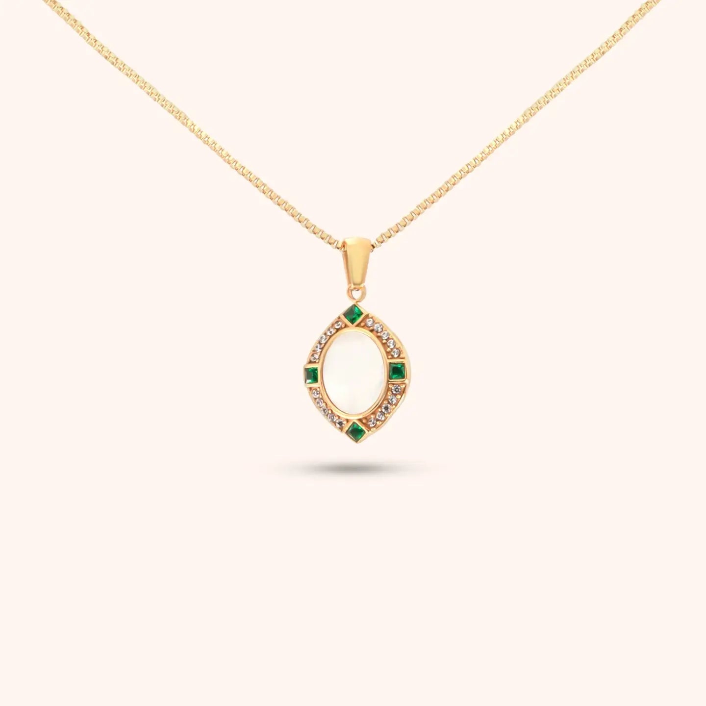VOYAGE PENDANT NECKLACE