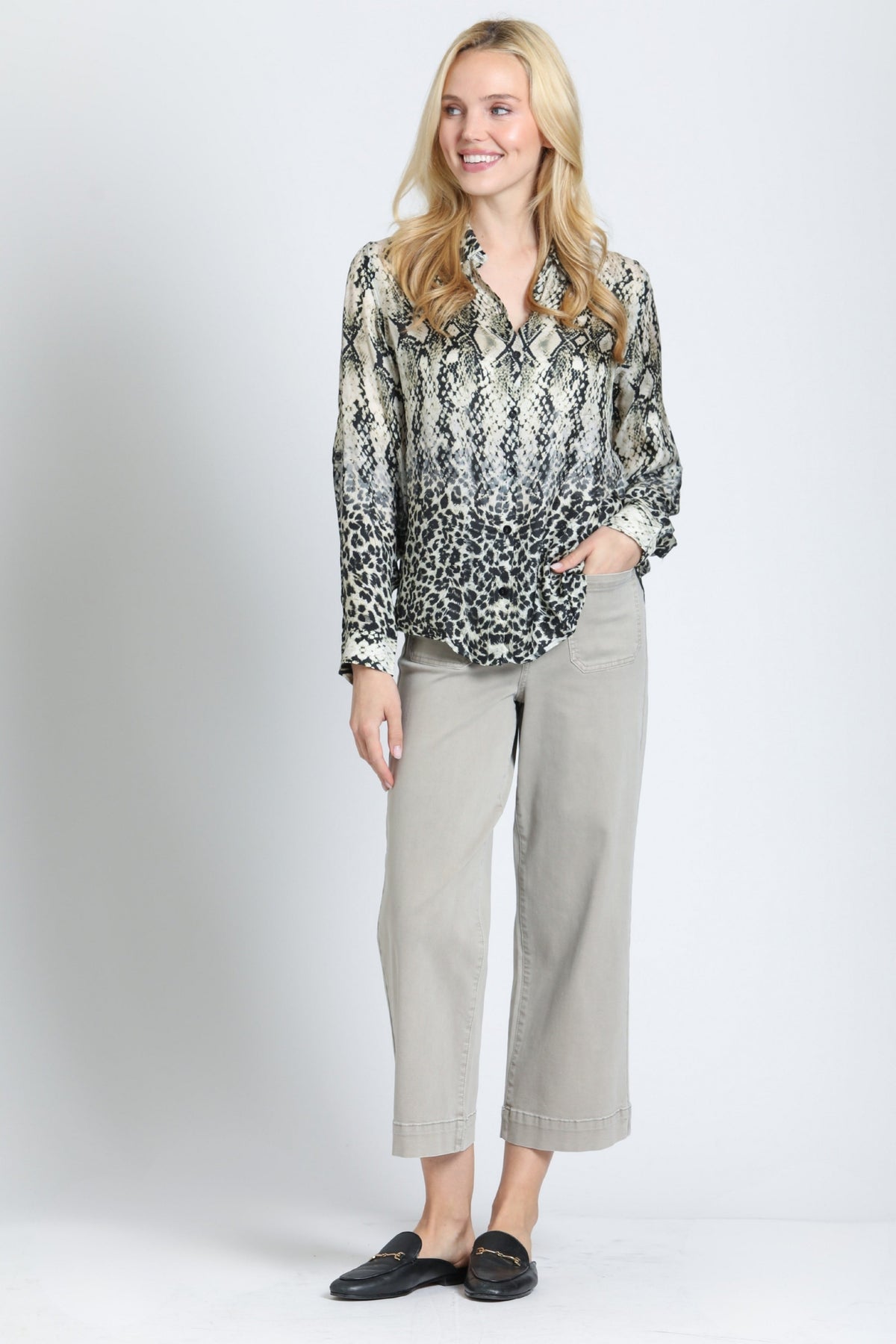 GRAY ANIMAL PRINT LS TOP