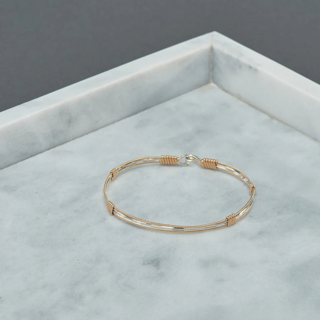 BE THE LIGHT BRACELET