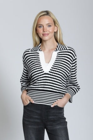 BLACK & WHITE STRIPE KNIT SWEATER
