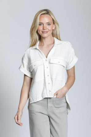 BREEZY BUBBLE BLOUSE WITH PATCH POCKETS
