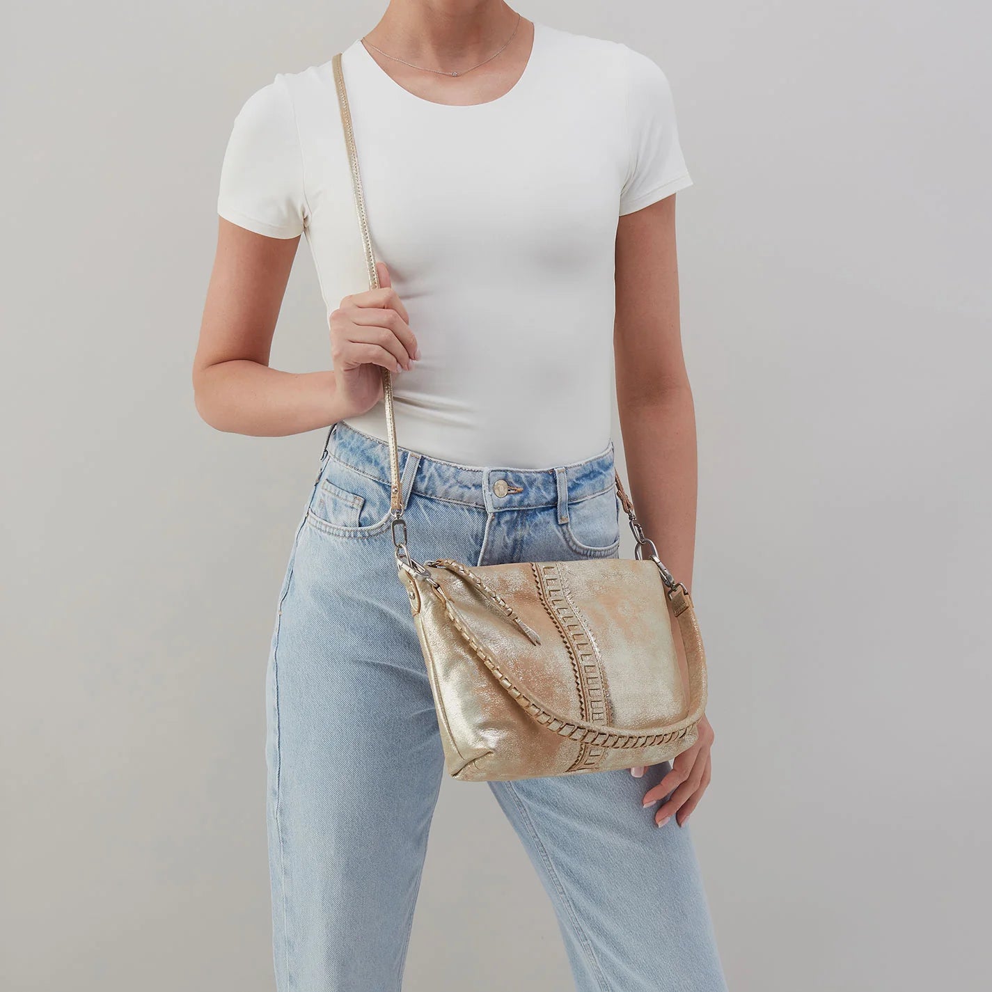 KORI MEDIUM CROSSBODY - SADDLE STARDUST
