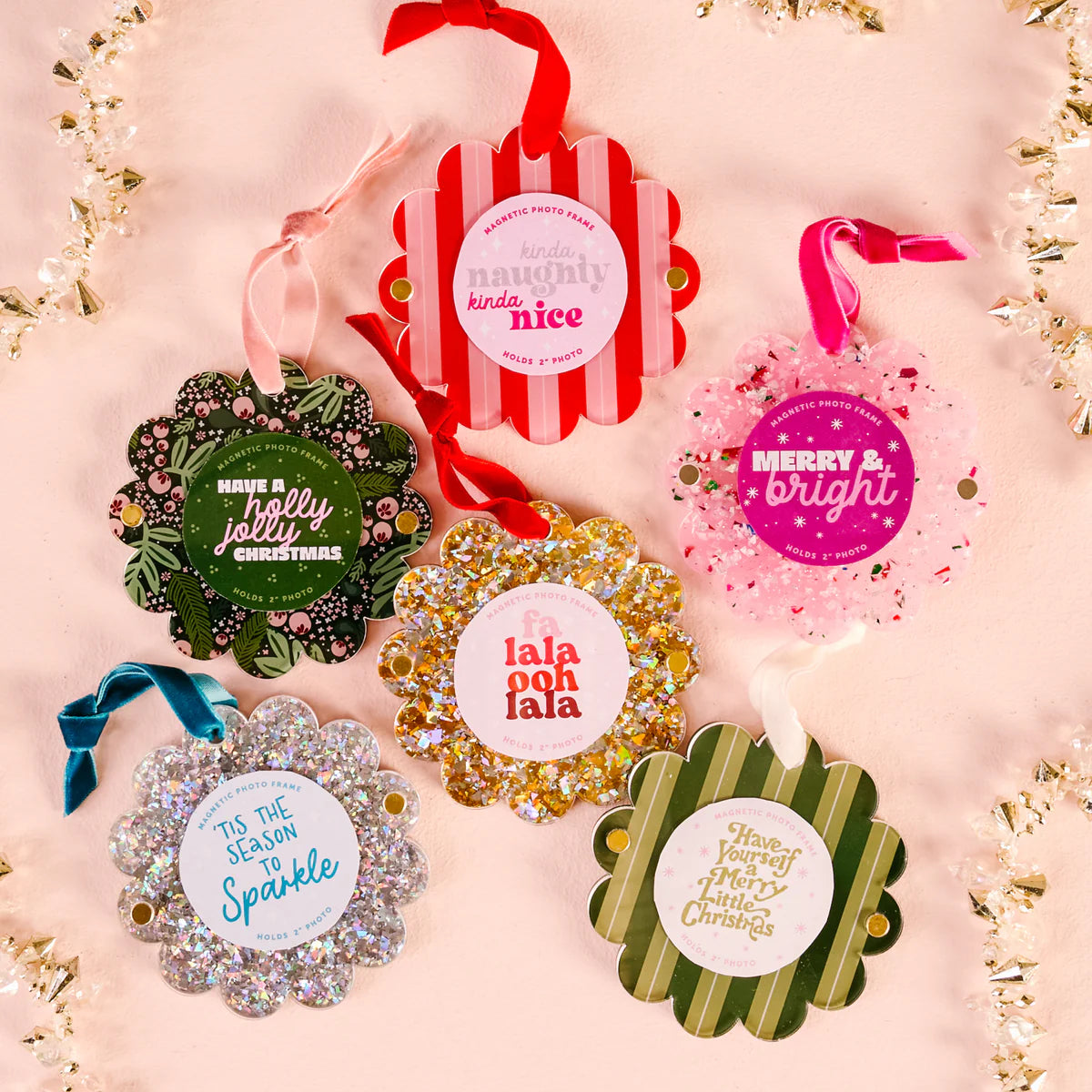 HOLIDAY SCALLOPED PICTURE FRAME ORNAMENTS