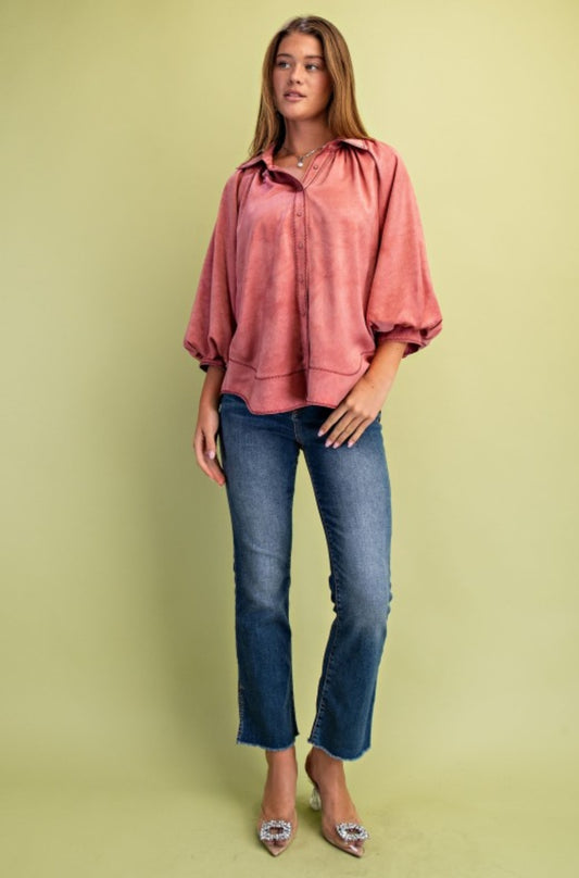 ROSE COLORED BUTTON TOP