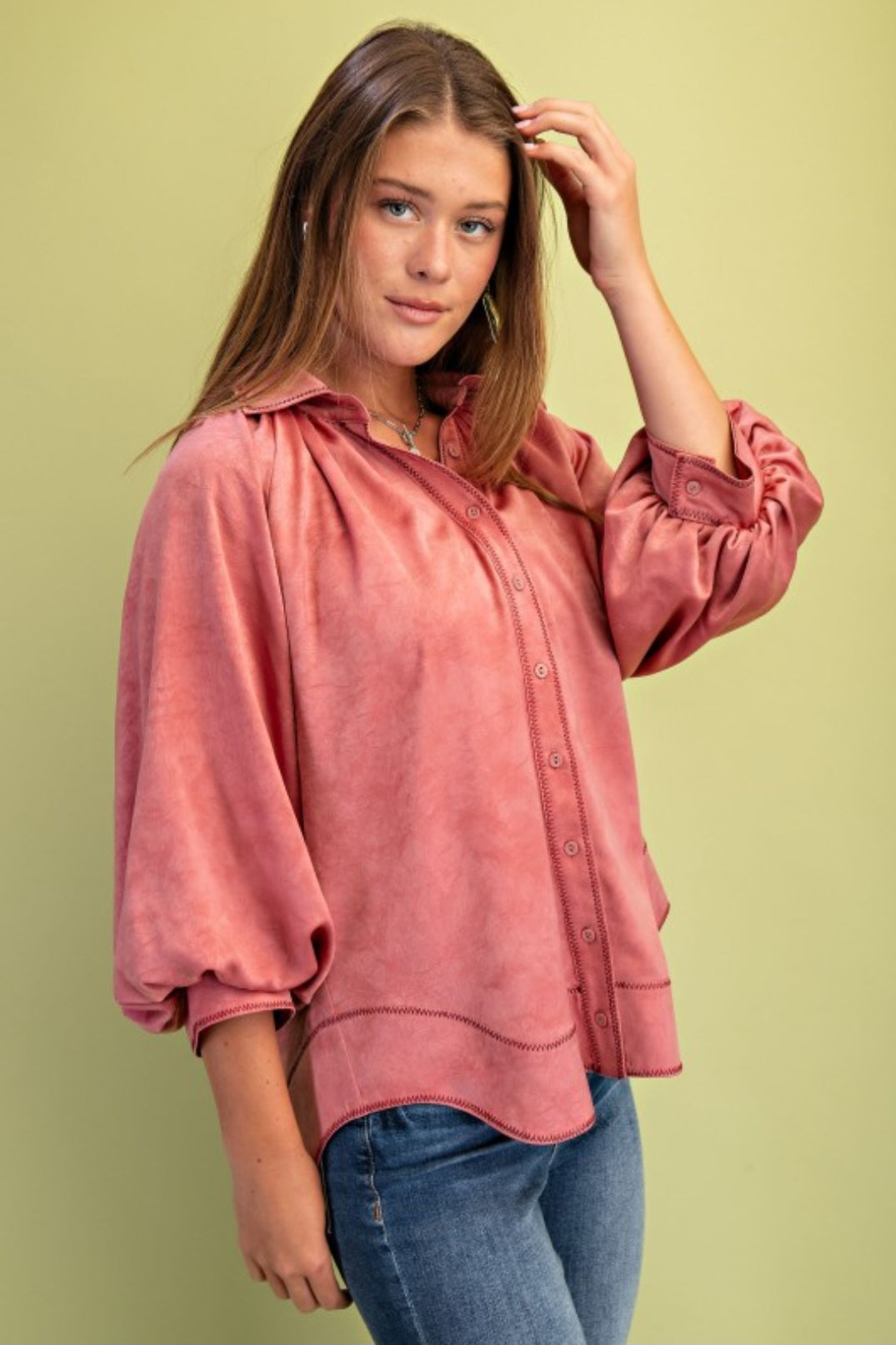 ROSE COLORED BUTTON TOP
