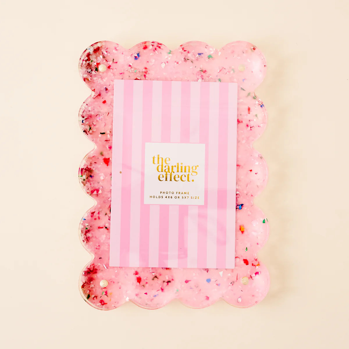 RECTANGLE SCALLOPED ACRYLIC FRAME