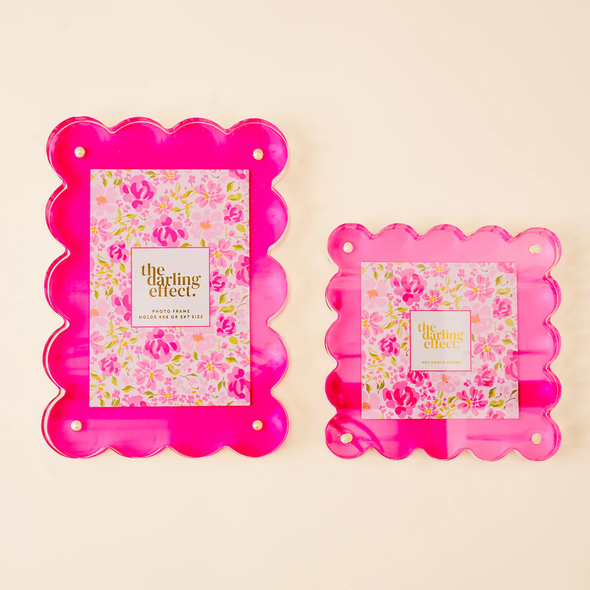 SQUARE SCALLOPED ACRYLIC FRAME