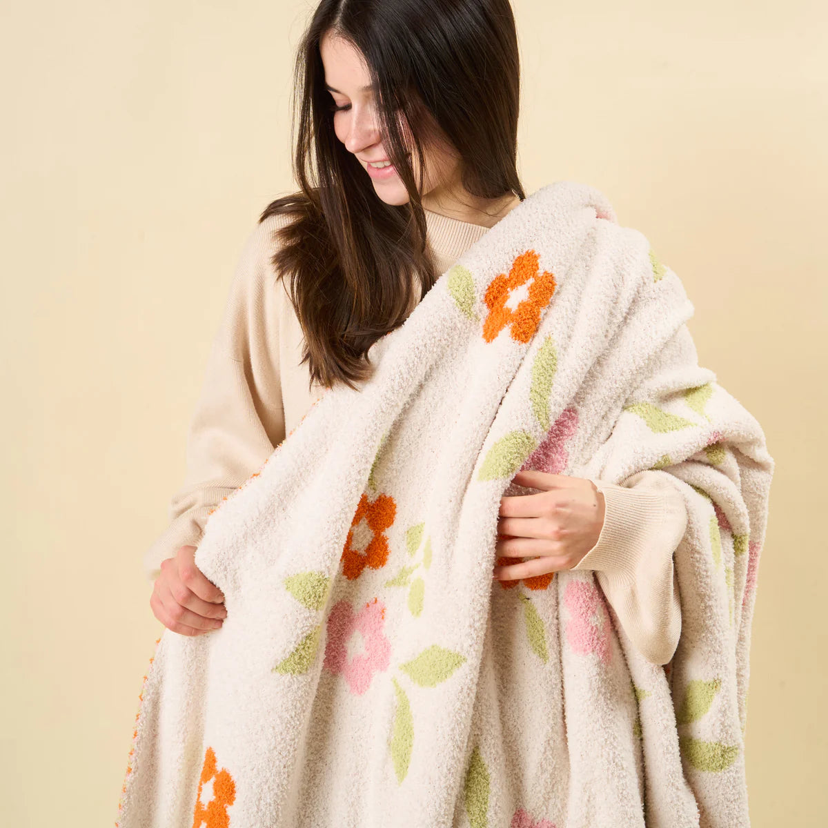 COZY DREAMS LUXE BLANKET - SCALLOPED FLORAL PINK