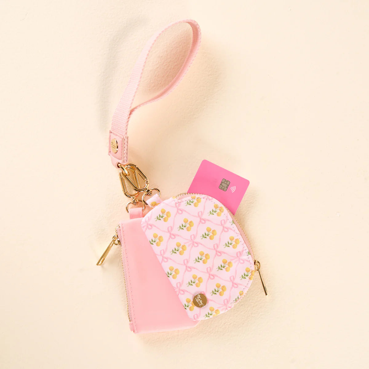 DYNAMIC DUO POUCH WRISTLET