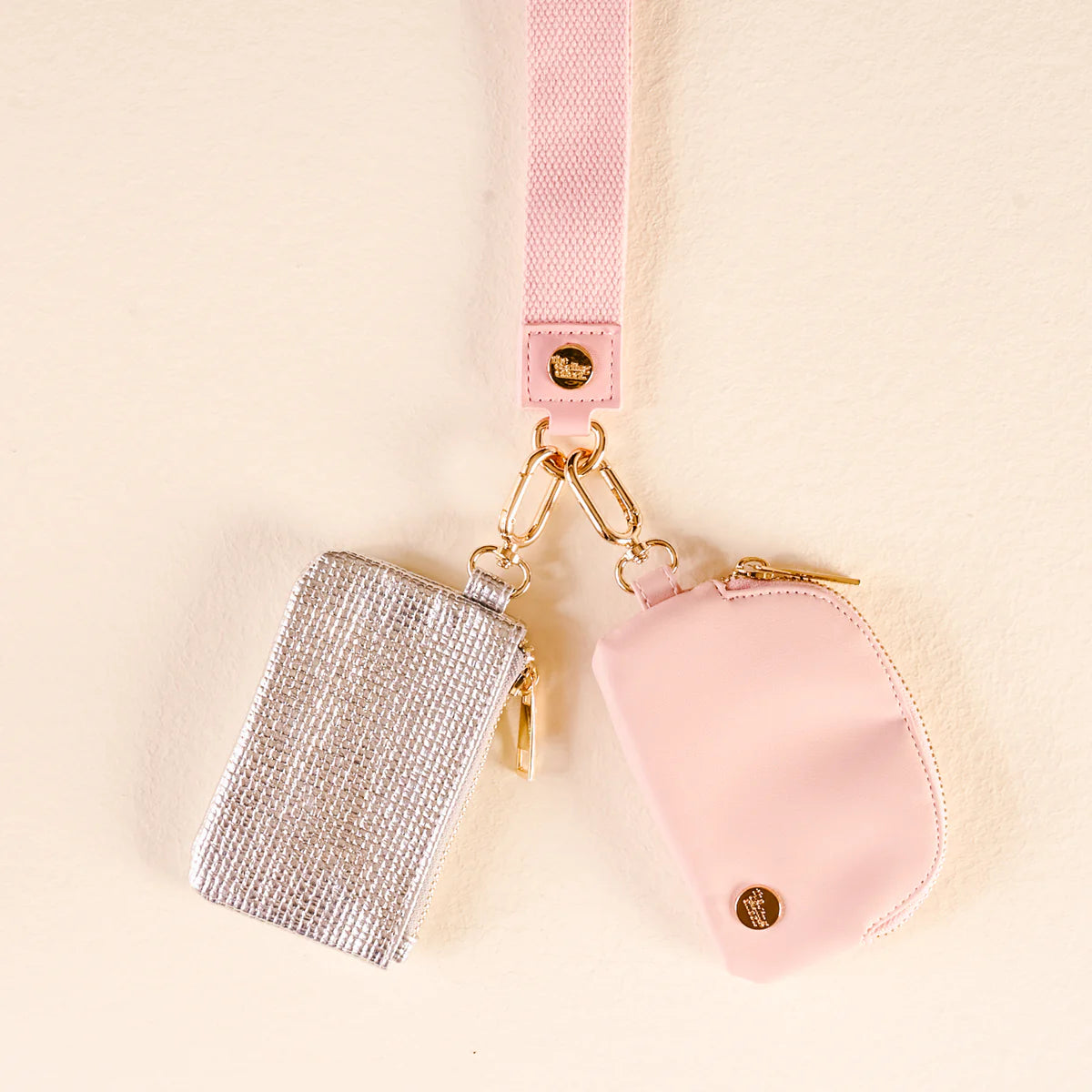DYNAMIC DUO POUCH LUXE WRISTLET - ROSE ALL DAY