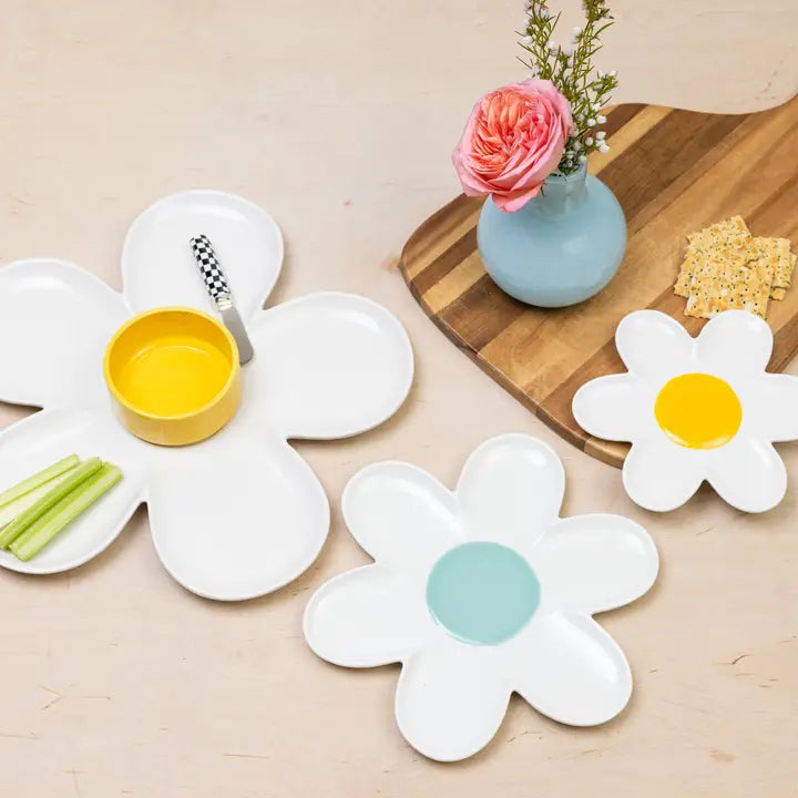 CERAMIC DAISY PLATTERS SET /2