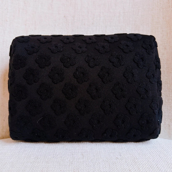 DAISY EMBOSSED COSMETIC CASE