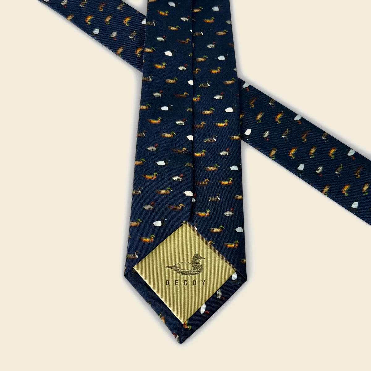 DECOY NECKTIE