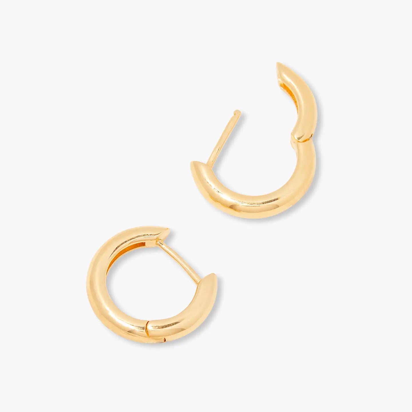 LIVIA EARRINGS