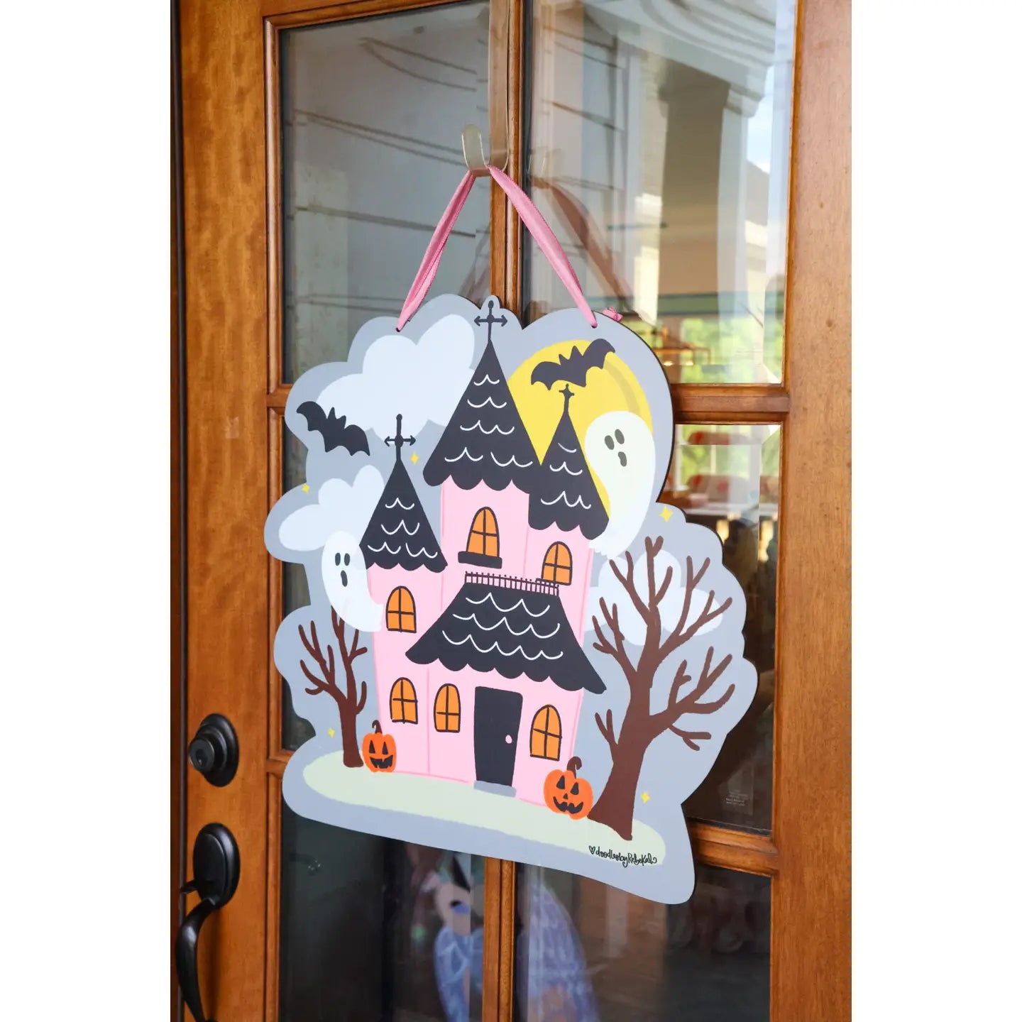 PINK HAUNTED HOUSE W/ GHOSTS DOORHANGER