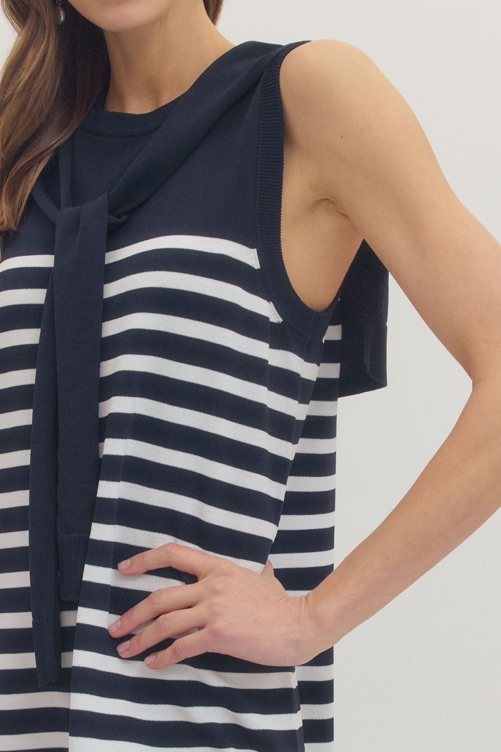 SLEEVELESS STRIPED SCARF DRESS